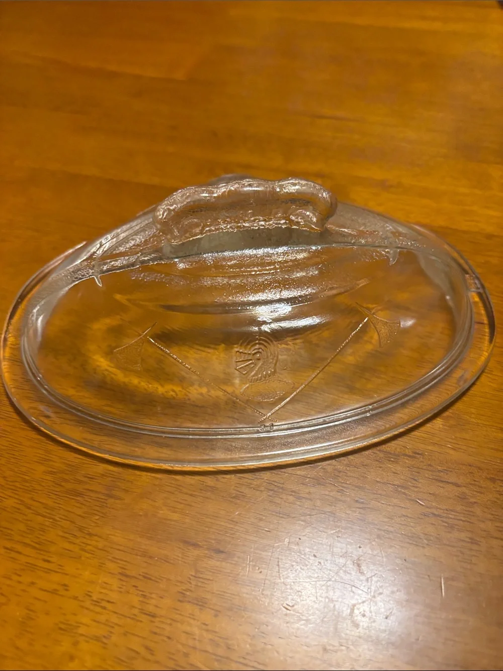 Guardian Service Glass-Lidded Serving Dish - great condition.